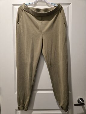 Lululemon Softstreme Relaxed High Rise Joggers - Size 12